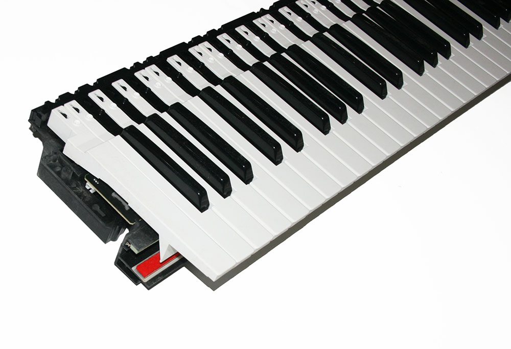 Keybed assembly, 76-note, Yamaha