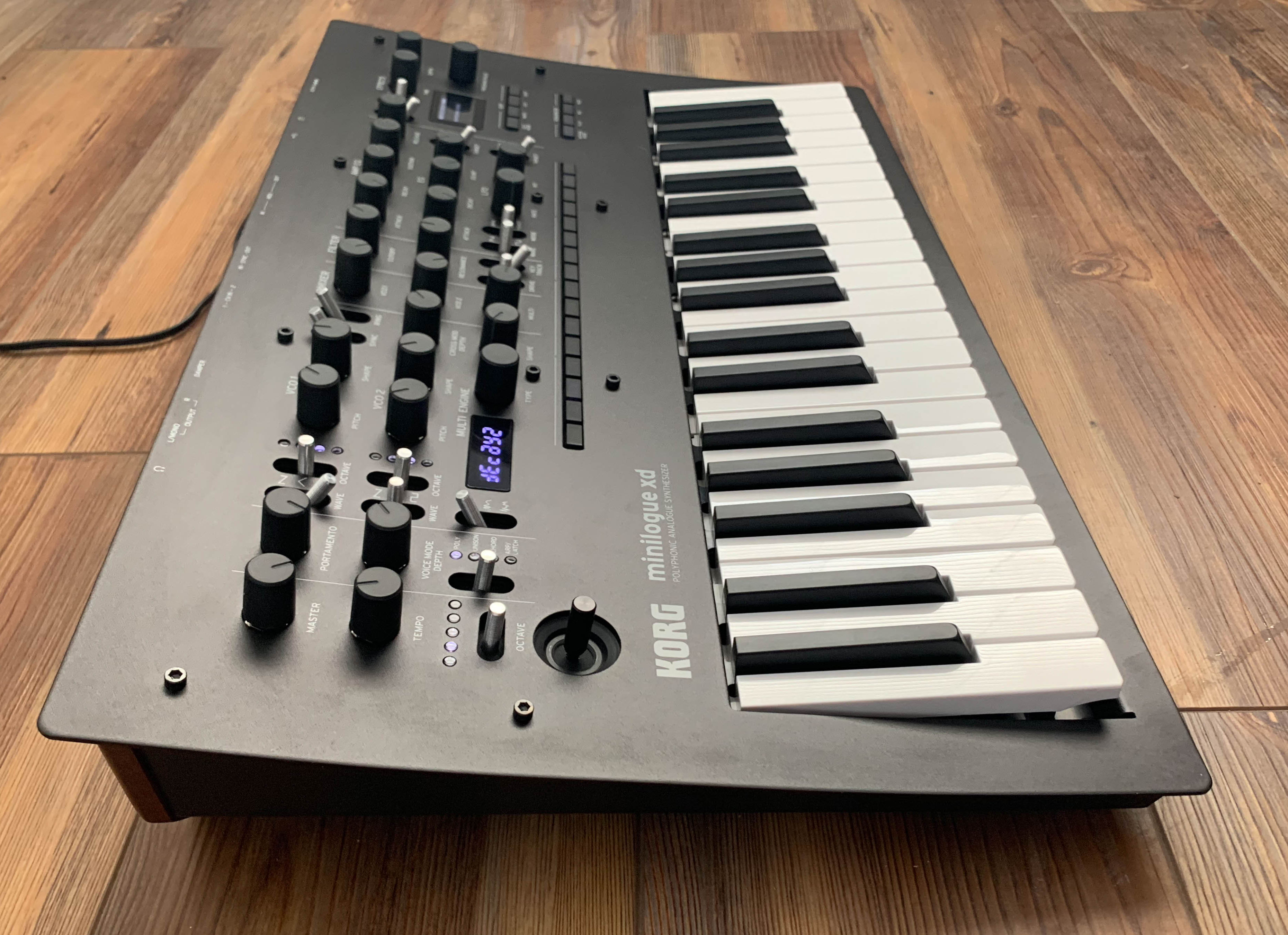 Korg Minilogue XD