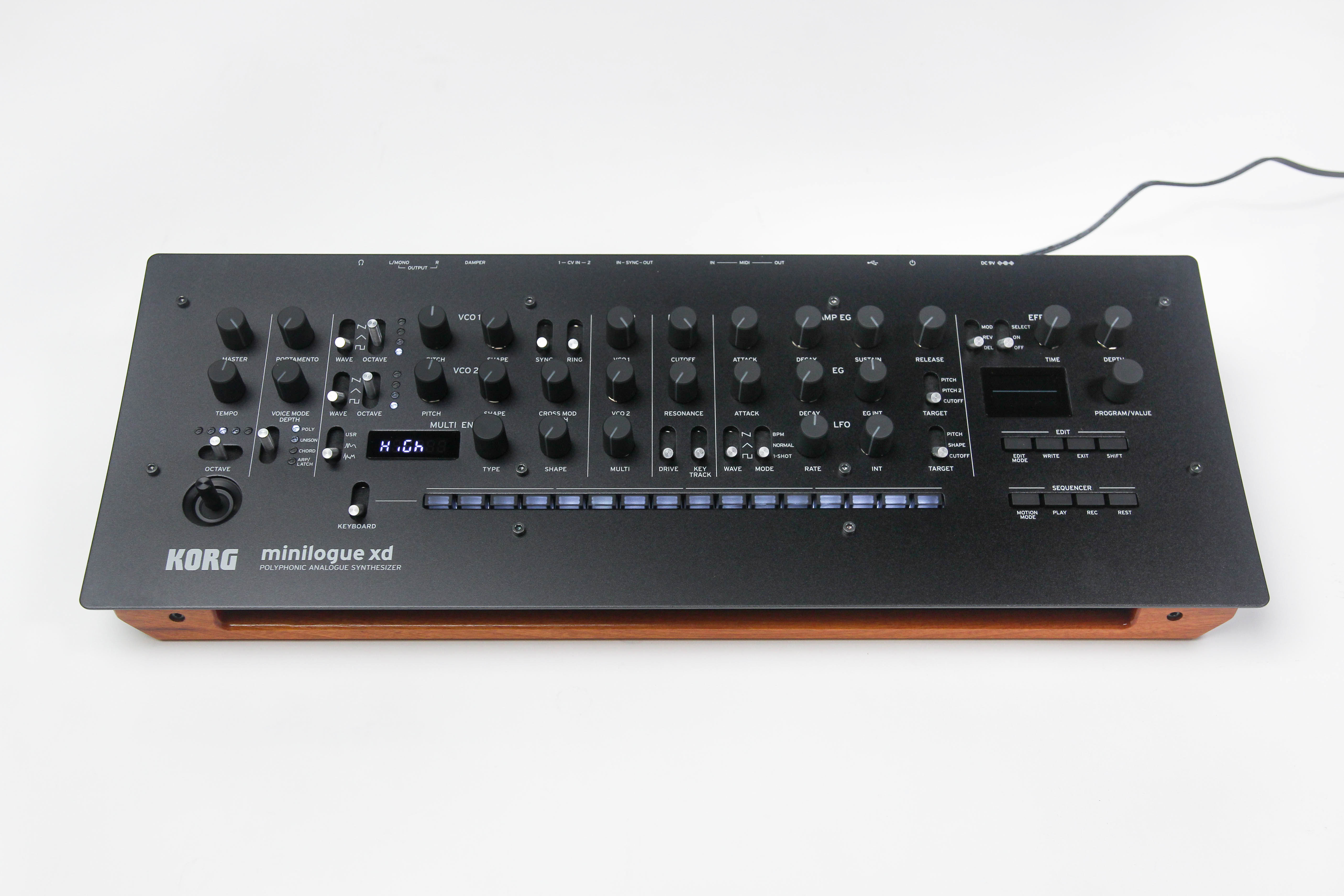 Korg Minilogue XD desktop module