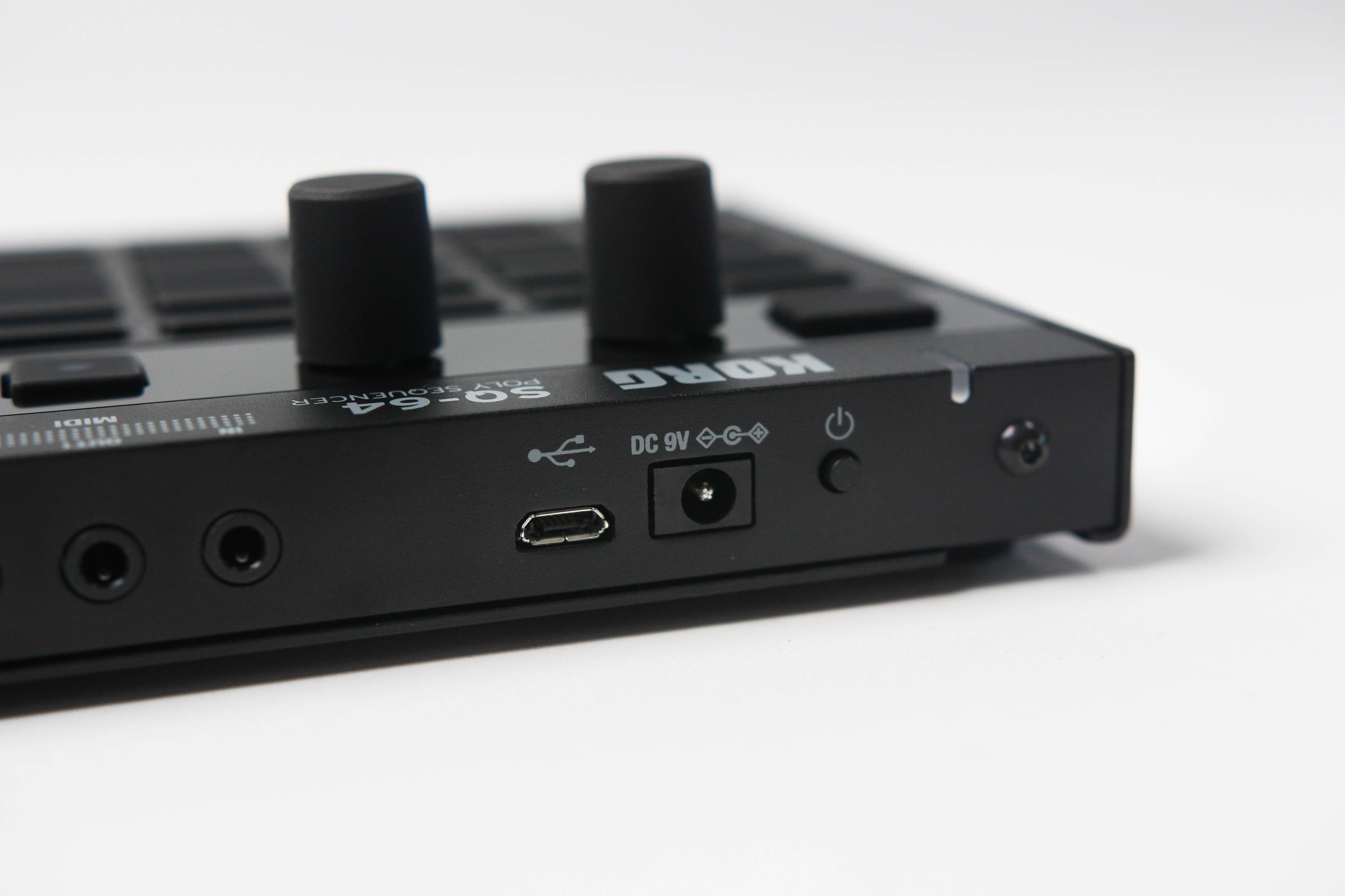 Korg SQ-64