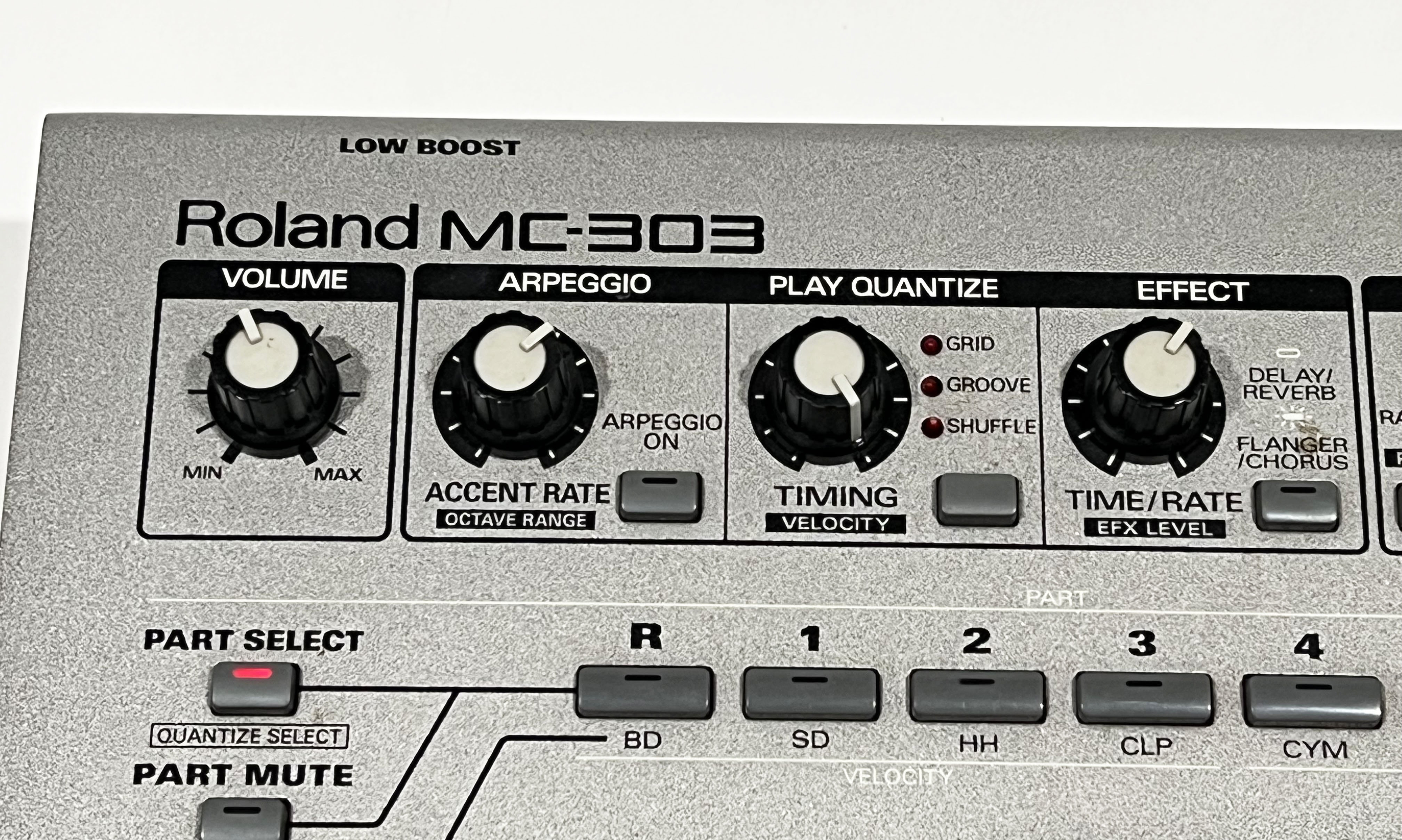 Roland MC-303 Groovebox
