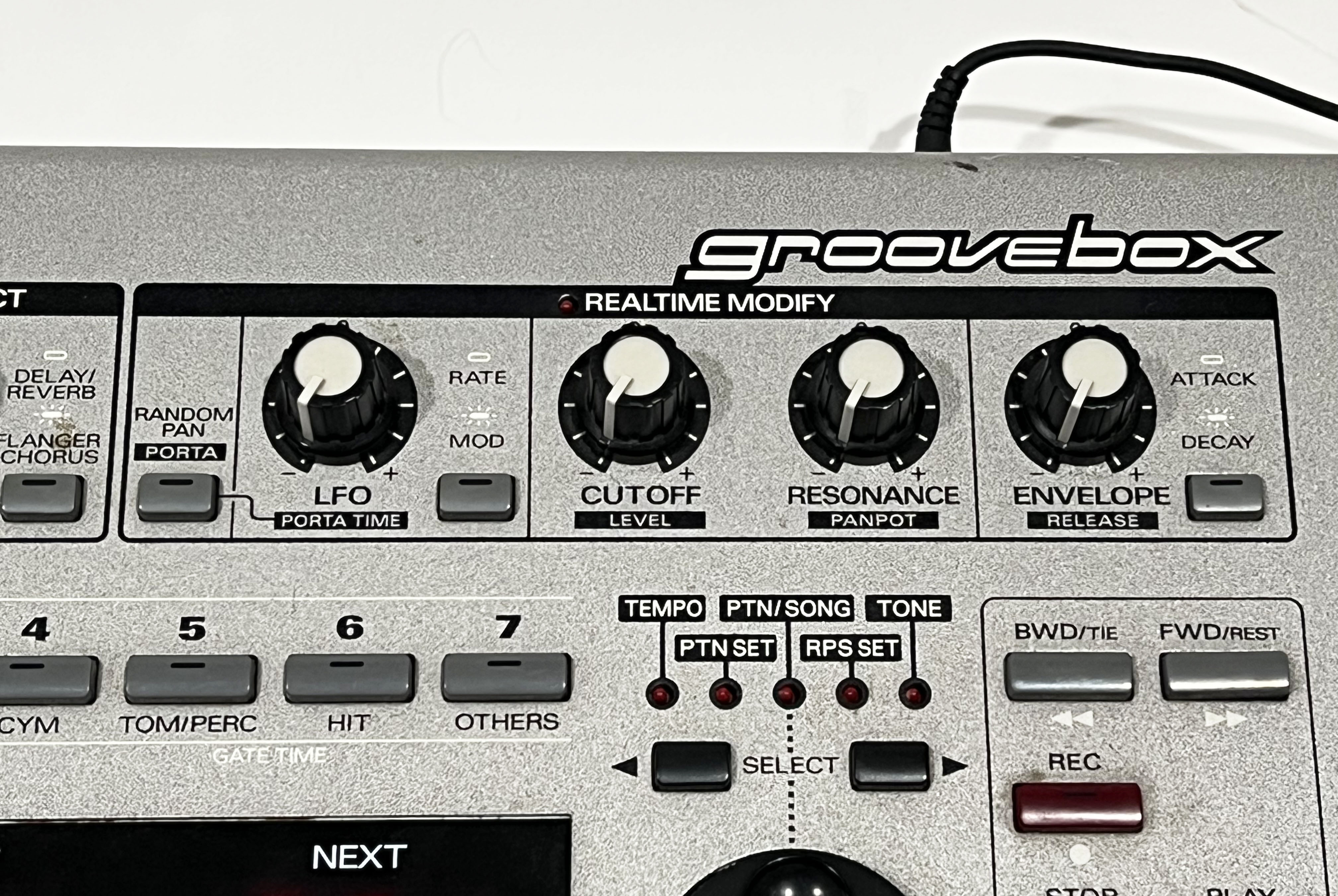 Roland MC-303 Groovebox