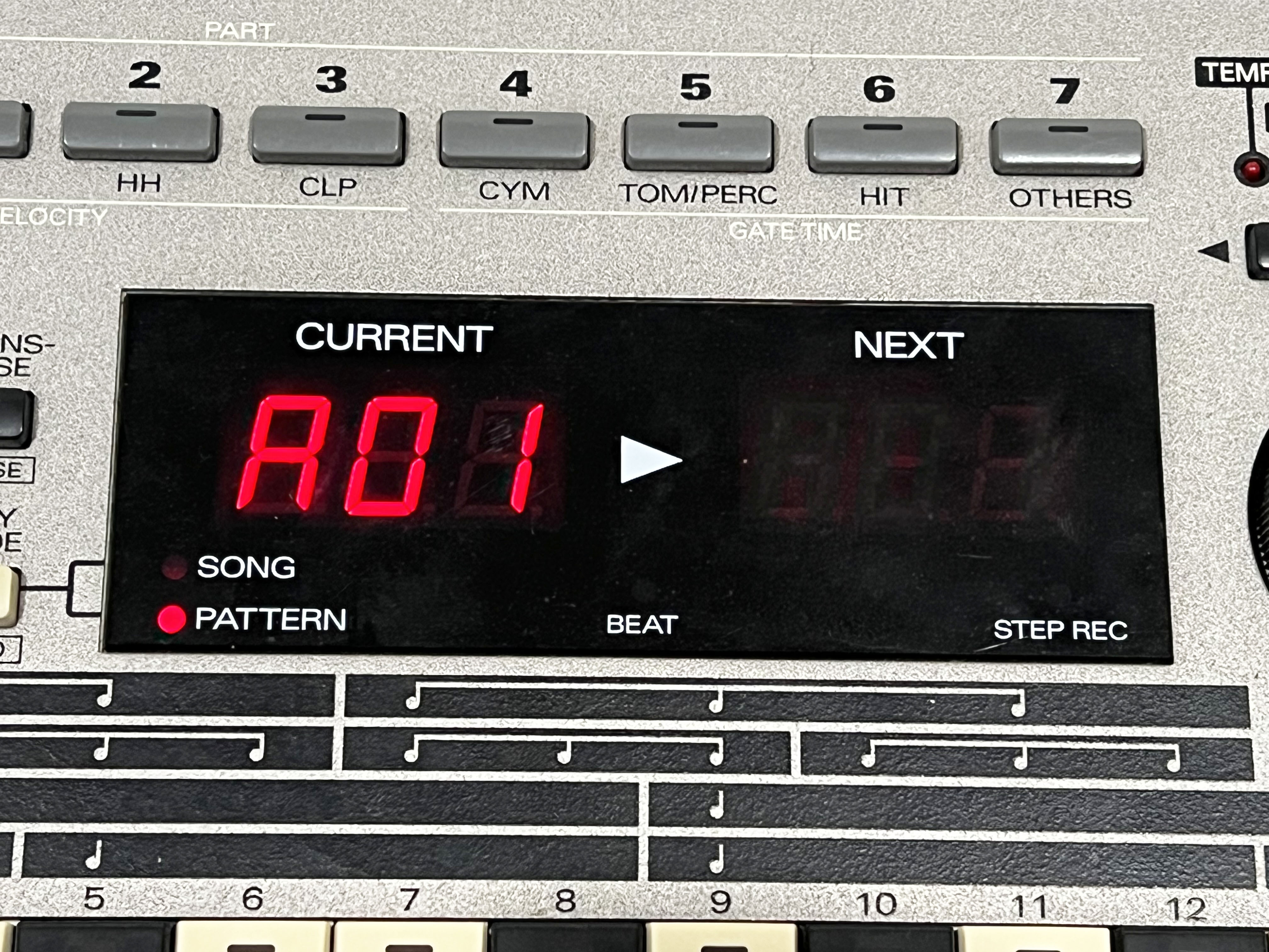 Roland MC-303 Groovebox