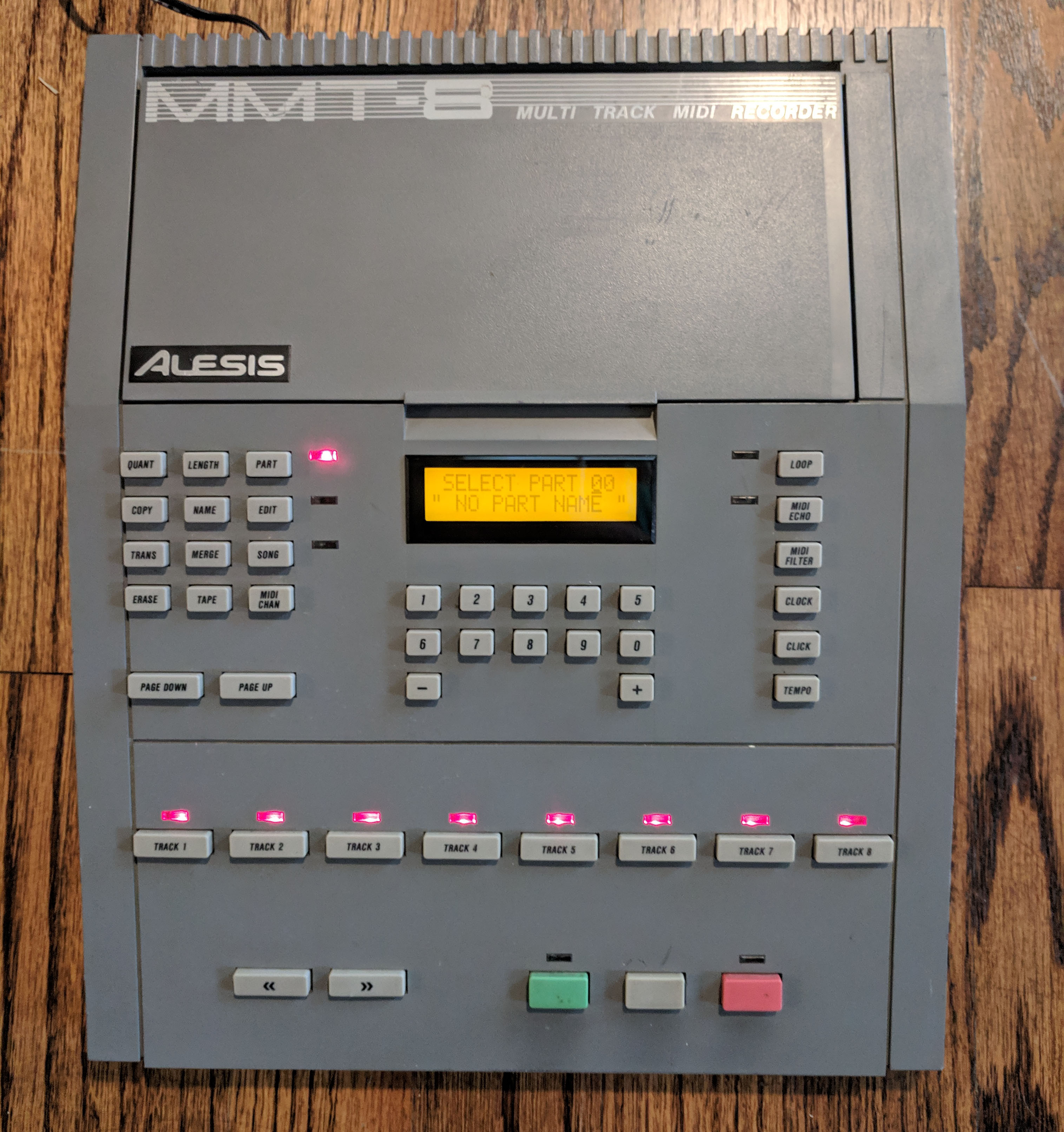 Alesis MMT-8 MIDI Recorder