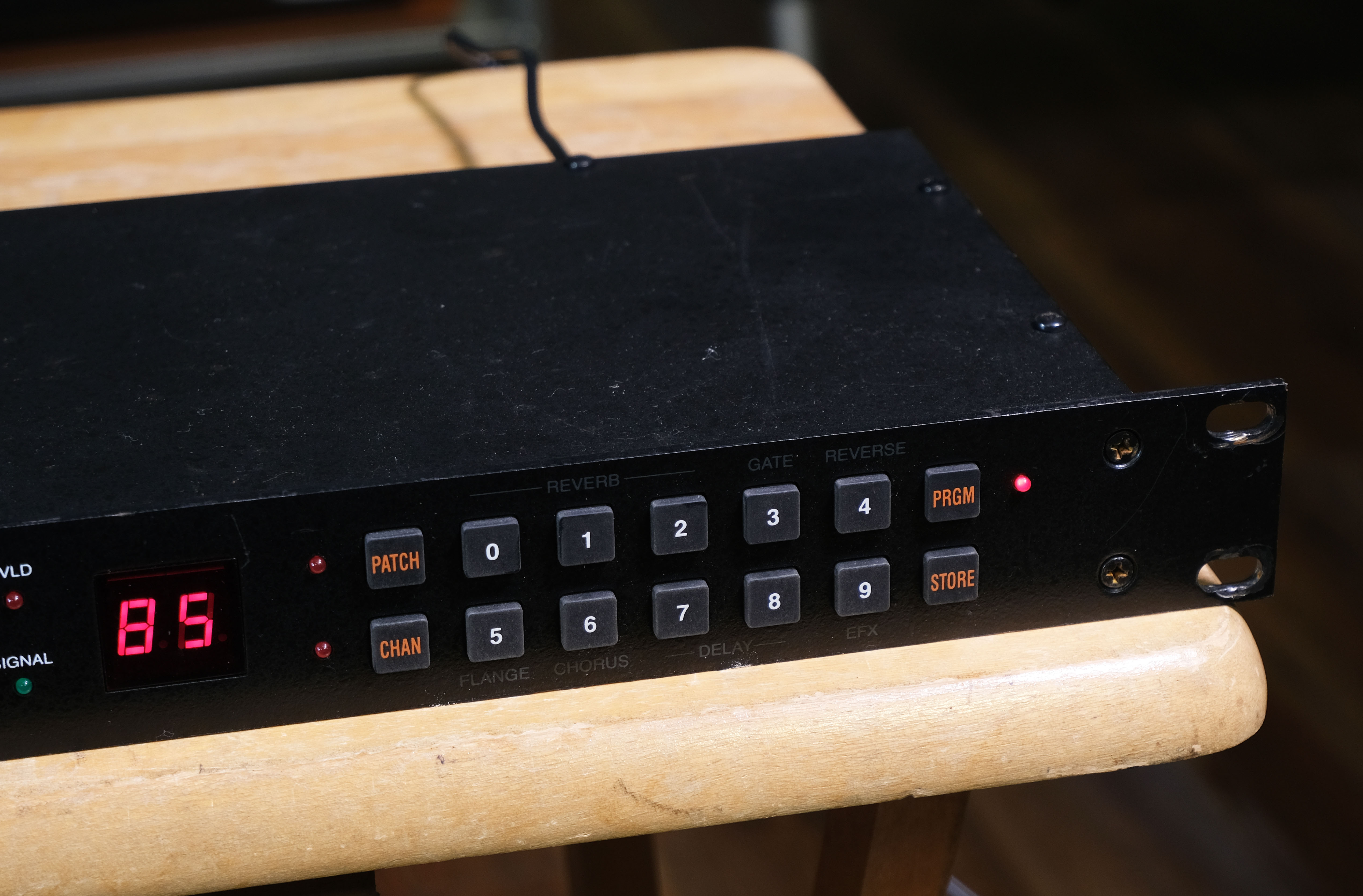 Alesis Midiverb II