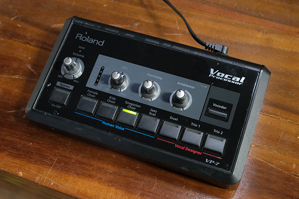 Roland VP-7 Vocal Processor