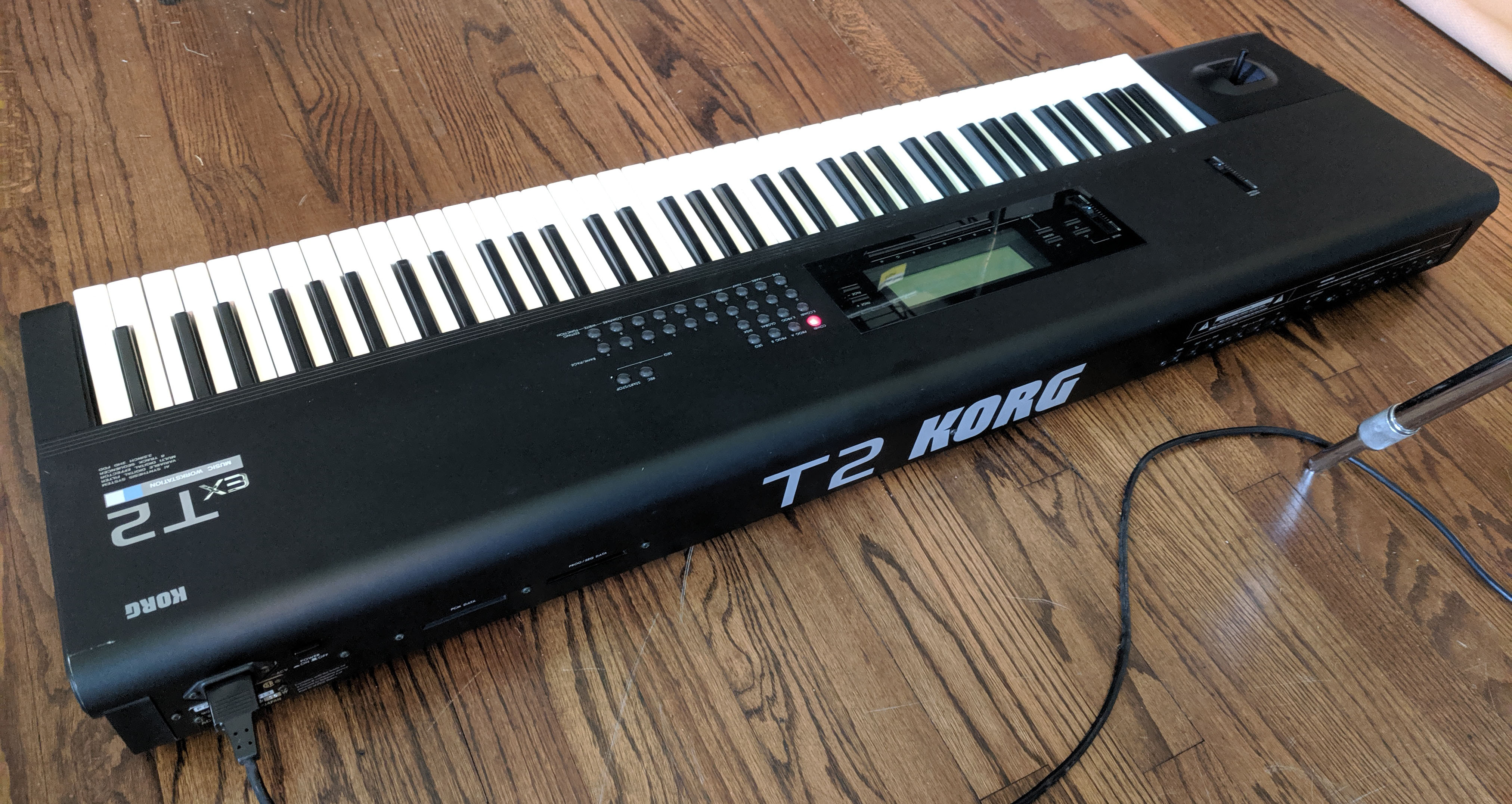 KORG シンセサイザー T2EX